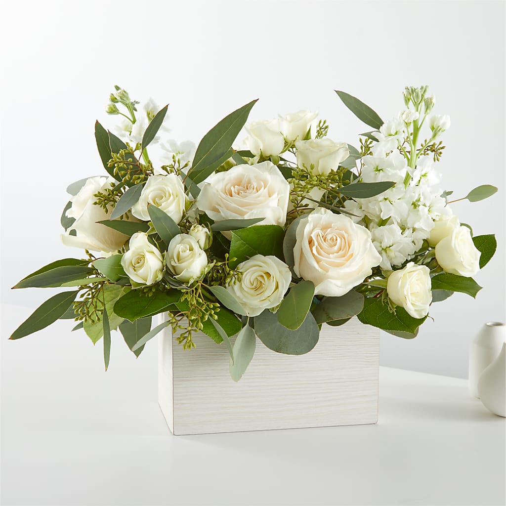 Fresh Linen Box Bouquet – Ridge Florist Inc, Sebring FL