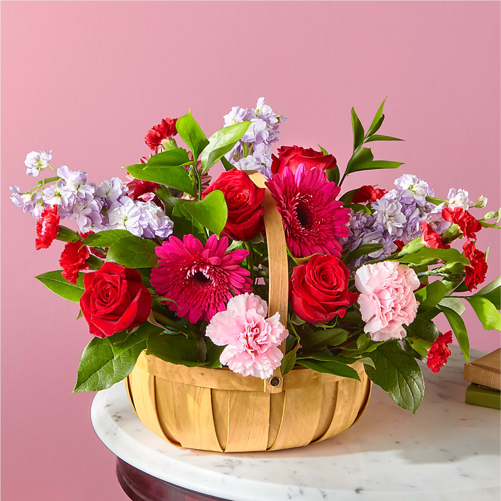Pink Picnic Basket – Ridge Florist Inc, Sebring FL