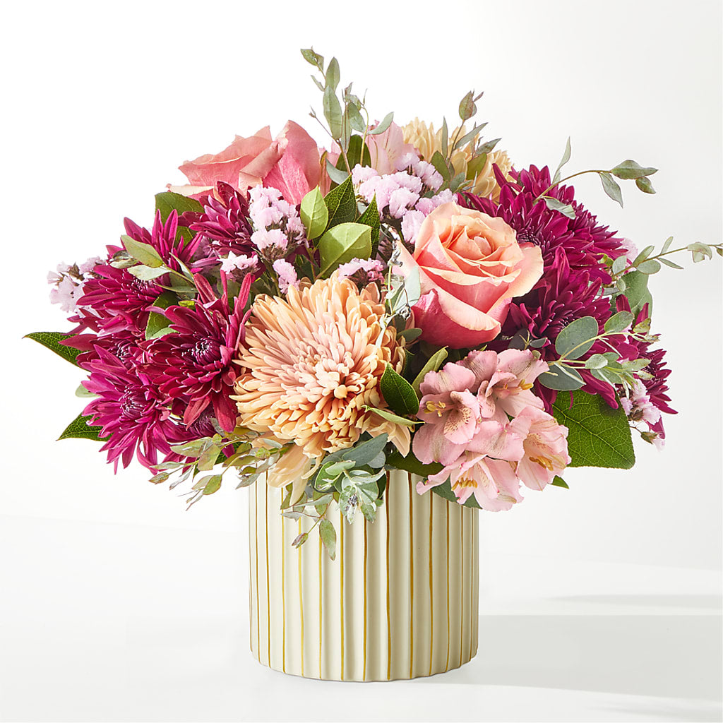 Berry Cobbler Bouquet with Ivory Vase –  Ridge Florist Inc, Sebring FL